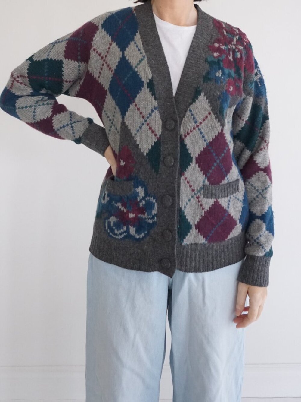 Vintage JH Collectibles Gray Argyle Floral Lambswool Button Front Cardigan PL